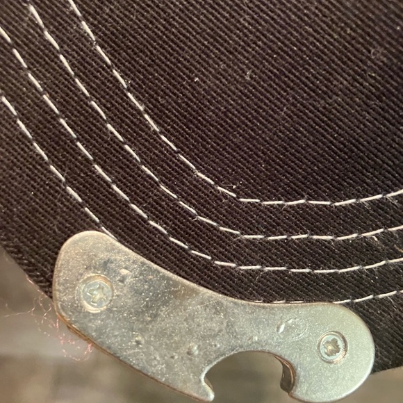 LA KISS Football Black and Orange Bottle Opener Snapback Hat NWOT - Picture 4 of 8